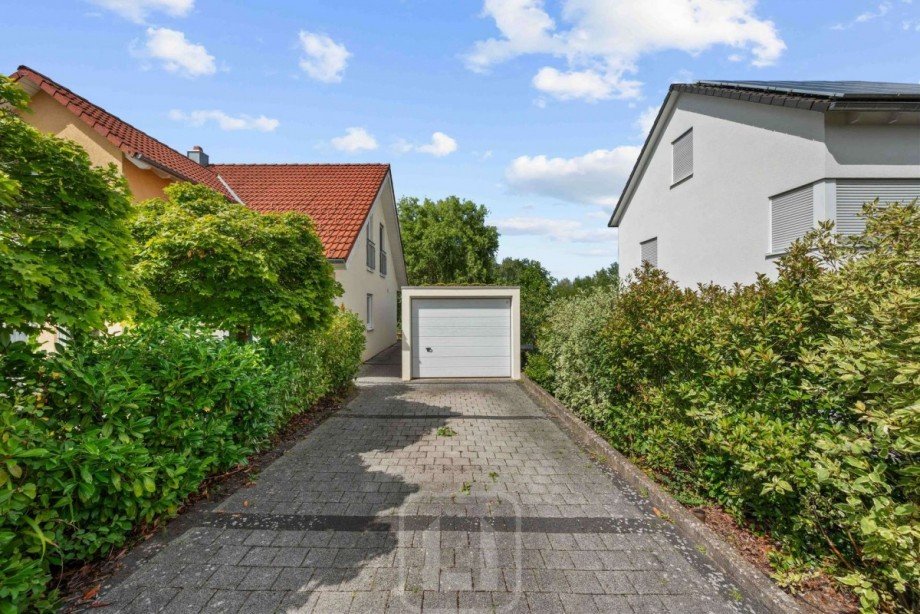 Platz f�r ein Wohnmobil Einfamilienhaus Calw