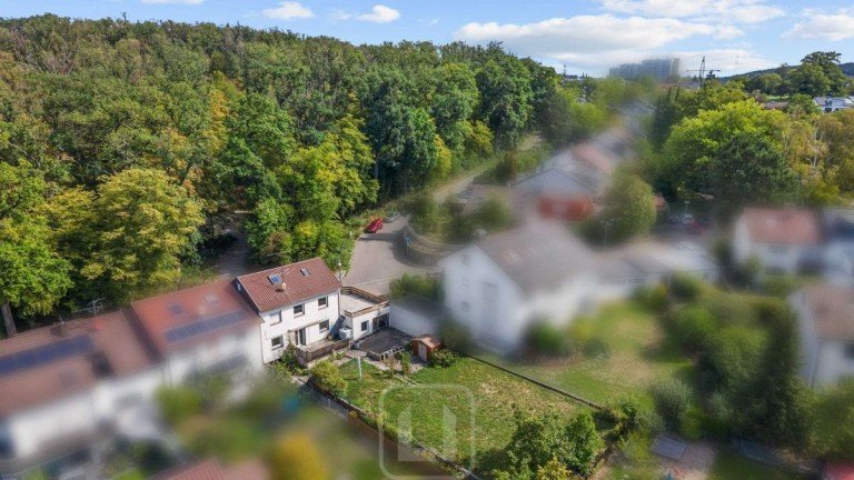Gro�z�giges Grundst�ck Sindelfingen Einfamilienhaus Wo der Wald beginnt und Wohntr�ume wachsen | Vielseitiges Zuhause mit 627 m� Grundst�ck