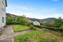 Gartenidylle mit Fernsicht Einfamilienhaus mit Charakter, Stadtblick und Potenzial zur individuellen Gestaltung in Calw