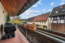 Balkon Ihr vielf�ltiges 2-Familienhaus mit au�ergew�hnlichem Grundst�ck & gro�em Entwicklungspotenzial