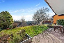.....mit Ausblick Zweifamilienwohnhaus voller Charme | Traumhafte Aussicht | Gr�ner Garten | Pure Lebensfreude