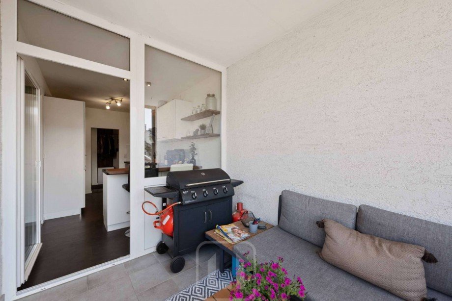 Ausgang �berdachter Balkon Etagenwohnung Weil der Stadt