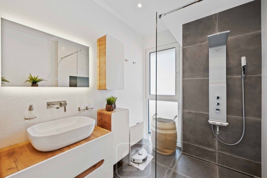 EG I Bad | Begehbare Dusche Einfamilienhaus Tiefenbronn