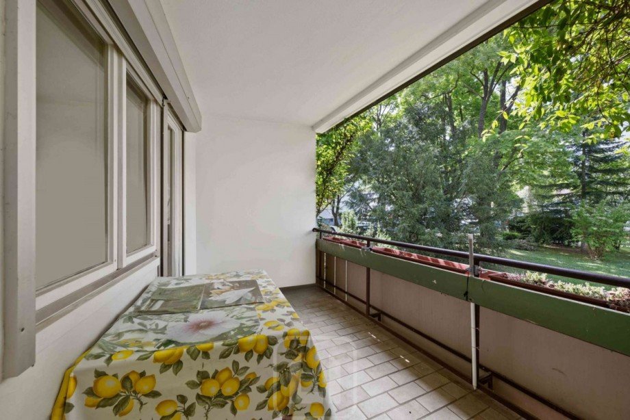 Blick ins Gr�ne Wohnung Stuttgart