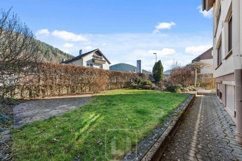 Gr�nfl�che Mehrfamilienhaus Bad Wildbad