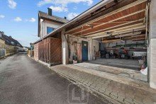 Doppelgarage Gro�z�gige Doppelhaush�lfte | viel Potential | 2-3 Wohneinheiten m�glich | Werkstatt | Doppelgarage