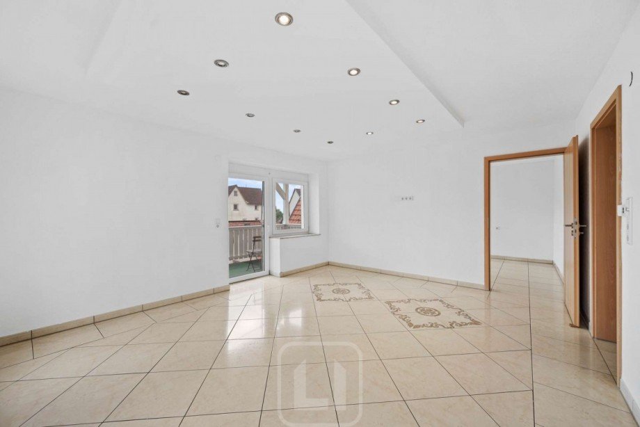 Wohnzimmer | Balkon 1 Etagenwohnung Herrenberg