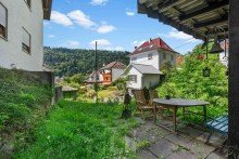Natur pur genie�en Gepflegtes Mehrfamilienhaus mit 5 Wohneinheiten in ruhiger Wohnlage