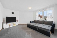 Wohnzimmer Gefragte Lage, starke Perspektive: 3-Zimmer-Wohnung (ca. 64 m�) | Balkon & Tiefgarage