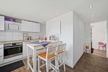 Neuwertige K�che Modernisiertes Mehrgenerationenhaus mit ELW | 231 m� Wohnfl�che | 827 m� Grundst�ck